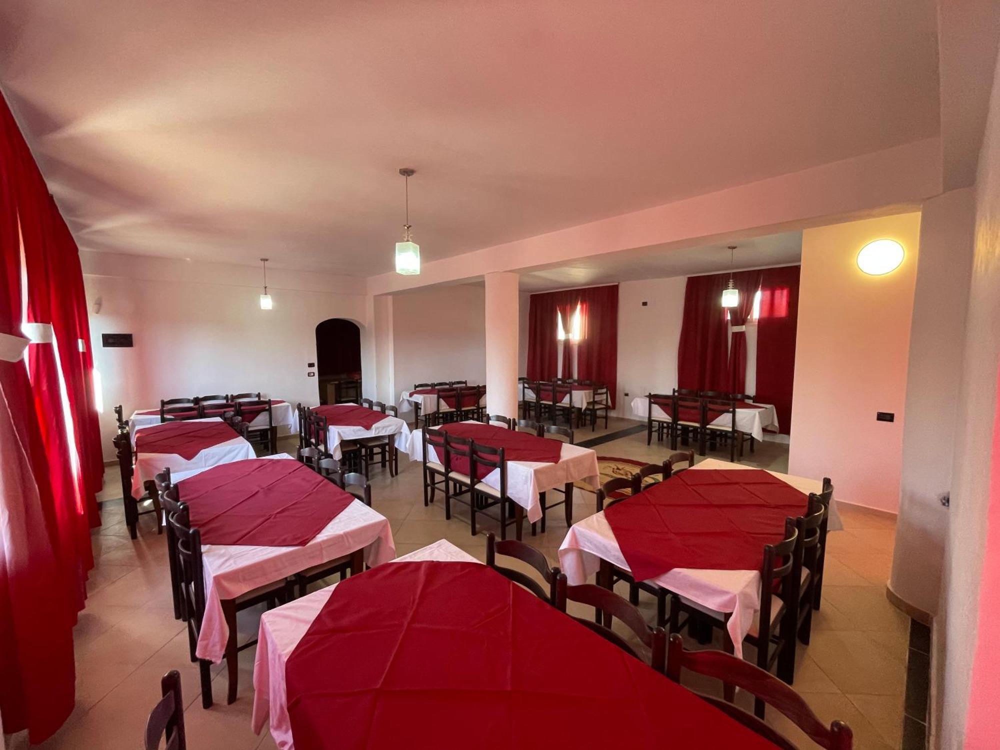 Hotel Bar Restaurant Mete Peshkepi Dış mekan fotoğraf