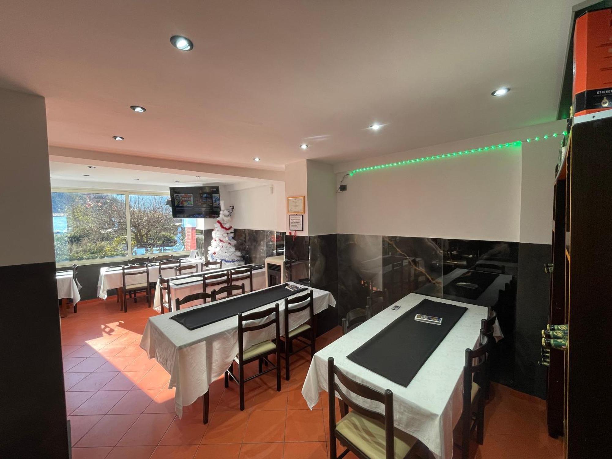 Hotel Bar Restaurant Mete Peshkepi Dış mekan fotoğraf