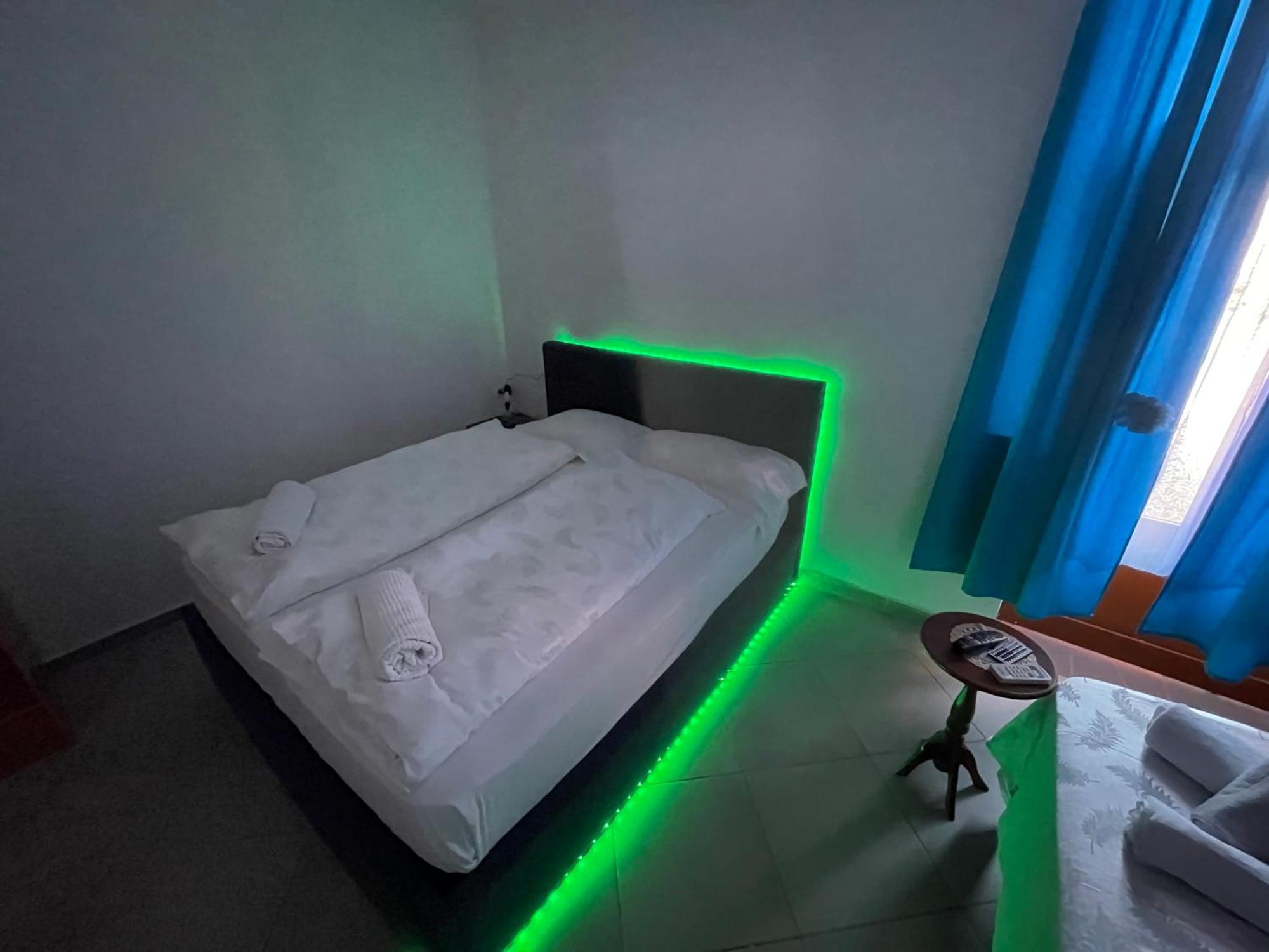 Hotel Bar Restaurant Mete Peshkepi Dış mekan fotoğraf